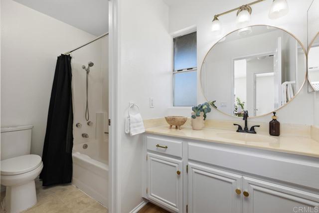 Detail Gallery Image 25 of 42 For 1330 Palomar Pl #7,  Vista,  CA 92084 - 3 Beds | 2 Baths