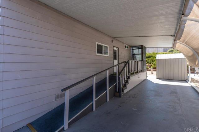 1501 Anza Avenue, Vista CA: https://media.crmls.org/mediaz/be717969-2904-4d03-8c63-0f734cb87d7b.jpg
