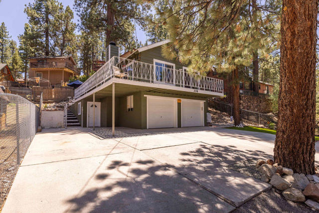 308 W Rainbow Boulevard, Big Bear CA: https://media.crmls.org/mediaz/be71b0d0-8c0f-4c68-aad9-13ffae354400.jpg