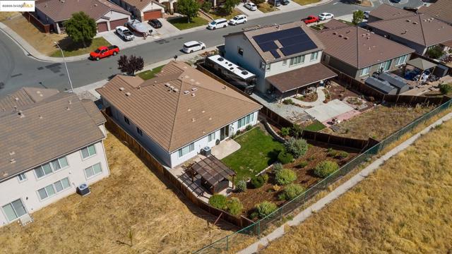 3680 Mallard Ct, Antioch CA: https://media.crmls.org/mediaz/be72ae15-cf84-44a7-ad4e-b0dbab305973.jpg