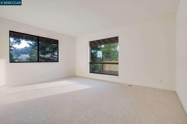 Image 20 of 34 For 36 Candlewood Place