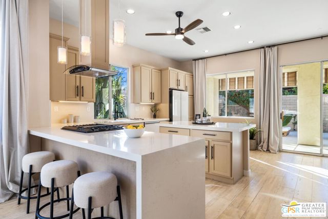 35871 Calle Raphael, Cathedral City CA: https://media.crmls.org/mediaz/be74f7b4-d342-4181-9d35-9435871452a2.jpg