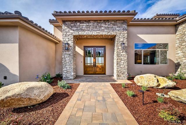 3066 Via Montevina, Fallbrook CA: https://media.crmls.org/mediaz/be75842a-2b26-47ea-86a3-eb6f8a5cfe72.jpg