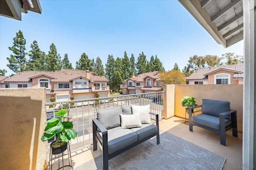 11985 Tivoli Park Row - photo 15