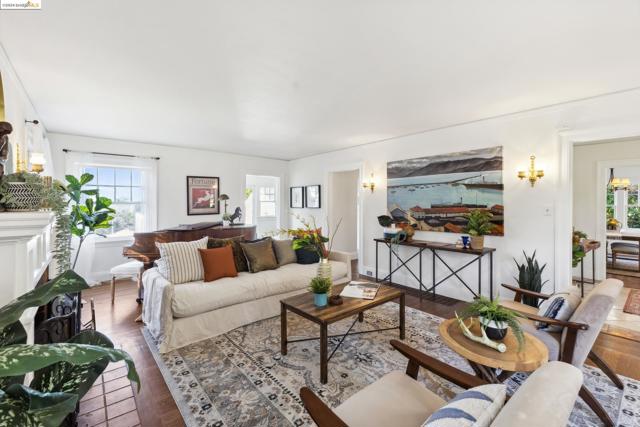 Image 11 of 60 For 3085 Monterey Blvd