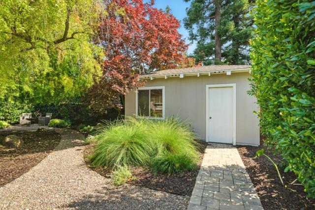 263 W Oakwood Boulevard, Redwood City CA: https://media.crmls.org/mediaz/be75fda3-c054-4504-90c5-225aa2b2b7a2.jpg