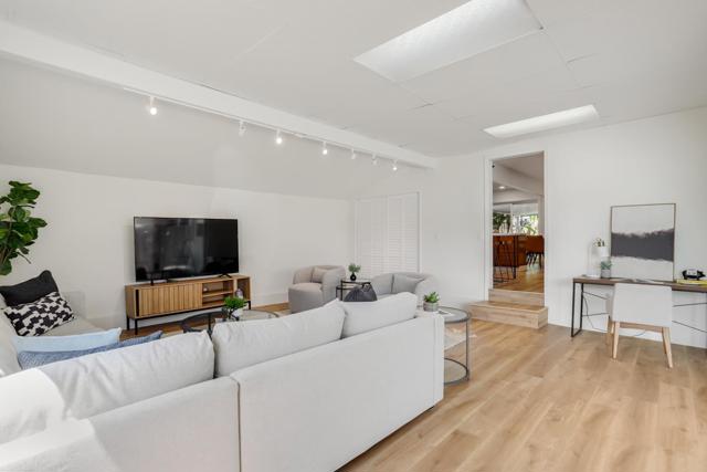 2189 Ventura Place, Santa Clara CA: https://media.crmls.org/mediaz/be76142e-24ca-4094-be83-e34a8f556540.jpg