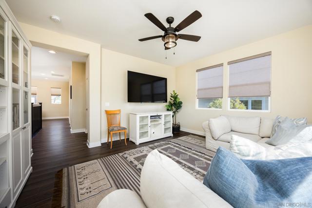7152 Sitio Corazon, Carlsbad CA: https://media.crmls.org/mediaz/be7625e5-a07c-42e1-8dd4-2333acac0afa.jpg