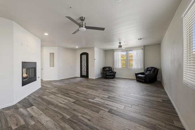 8680 Monument View Drive, Yucca Valley CA: https://media.crmls.org/mediaz/be772892-0301-4852-82e7-356c540e9b07.jpg