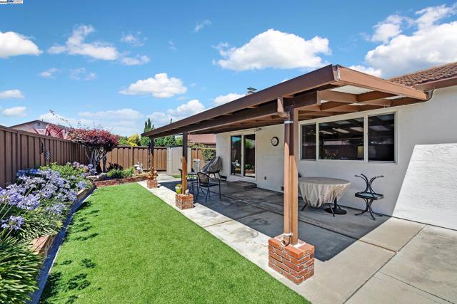 2611 Quail Ct., Union City CA: https://media.crmls.org/mediaz/be78b144-90bc-4263-ab7b-81d55ff564f2.jpg
