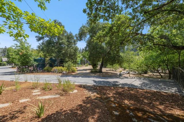 23583 Summit Road, Los Gatos CA: https://media.crmls.org/mediaz/be78f79c-7e19-47ae-a69f-68f1b73d2cad.jpg