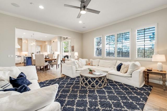 Image 9 of 59 For 571 Lynwood Dr