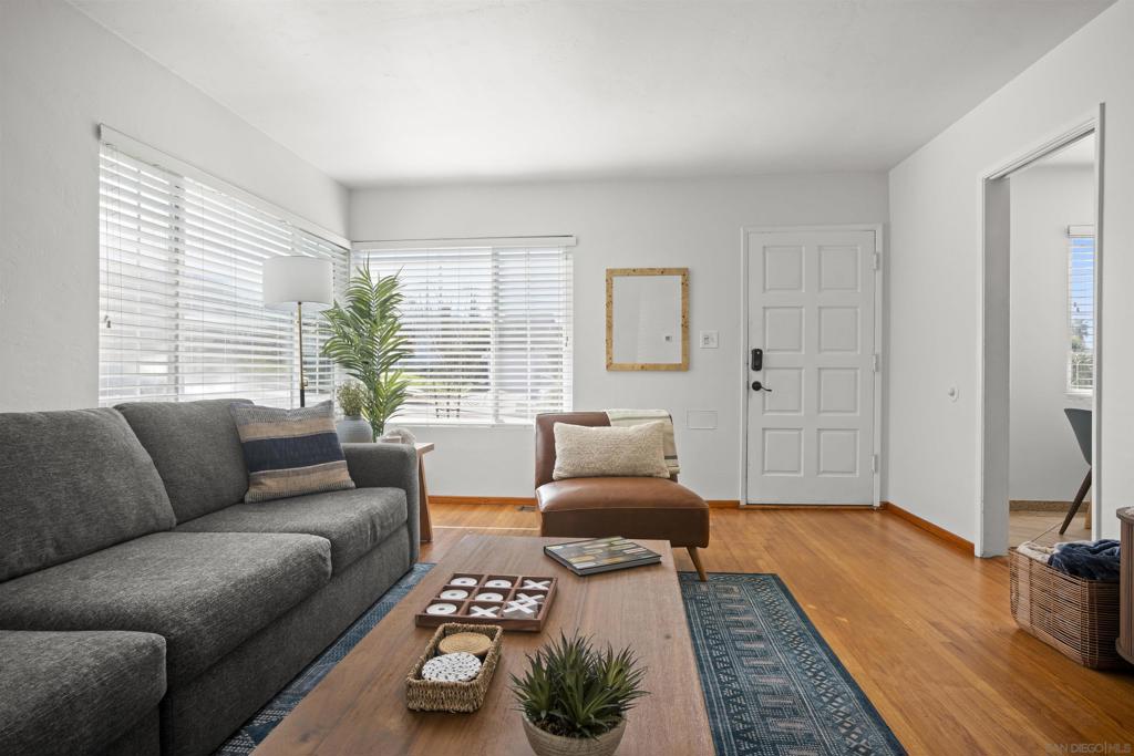 4614 Saratoga Ave - photo 12
