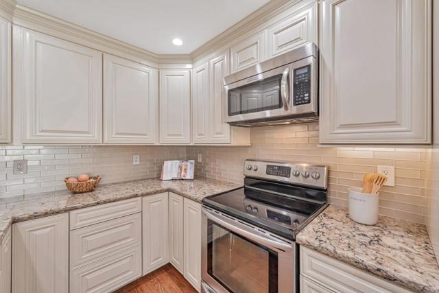 2559 Lancaster Court, Santa Clara CA: https://media.crmls.org/mediaz/be7c8ca3-d9e3-47ff-8952-e71998f50fcd.jpg