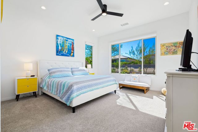 21 Chardonnay, Rancho Mirage CA: https://media.crmls.org/mediaz/be7ed608-d4fe-47c6-806e-adc9ec533b40.jpg