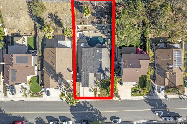 13647 Paseo Cardiel, San Diego CA: https://media.crmls.org/mediaz/be7f1cb6-f4c9-4ab8-8734-678c4edc7f27.jpg