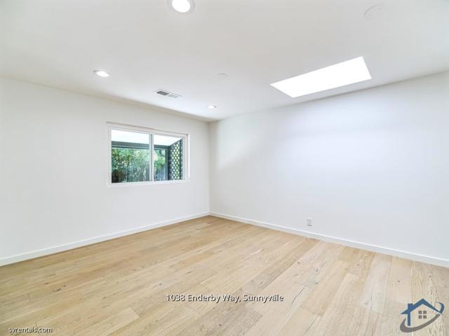 1038 Enderby Way, Sunnyvale CA: https://media.crmls.org/mediaz/be7f4134-ed7a-4711-9ab8-6c43b987a1d1.jpg