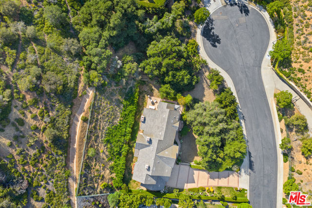 1772 Tamarack Street, Westlake Village CA: https://media.crmls.org/mediaz/be805c28-c40b-4f6e-9ee4-b08c982d579f.jpg