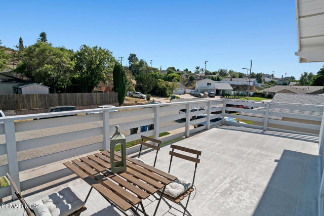 1791 Hewitt Place, Simi Valley CA: https://media.crmls.org/mediaz/be80850b-bd74-44ab-8130-b19613b87697.jpg