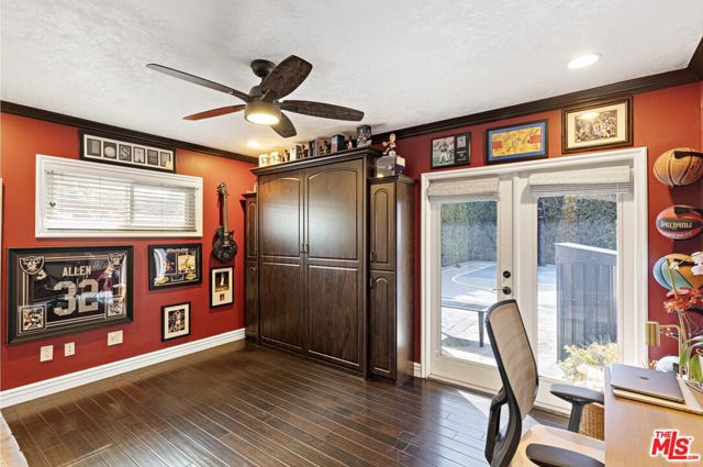 22450 Hatteras Street, Woodland Hills CA: https://media.crmls.org/mediaz/be814220-40ad-4cd5-9270-b1d5021932fa.jpg