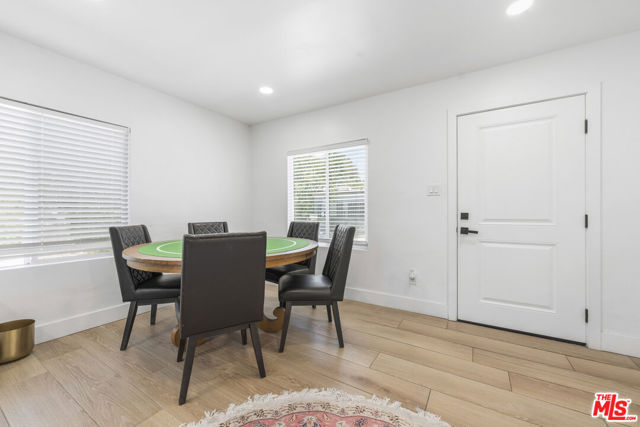 10214 Marcus Avenue photo 13