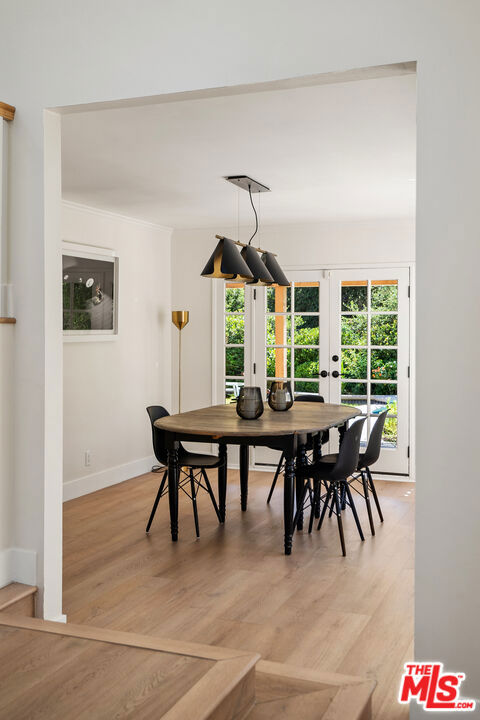 4441 Park Alisal, Calabasas CA: https://media.crmls.org/mediaz/be824815-b035-4681-99d1-c2f4972fd4c4.jpg