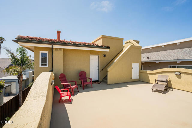 5114 Marlin Way, Oxnard CA: https://media.crmls.org/mediaz/be826c06-6a2f-48af-b057-6cd07437b2e3.jpg