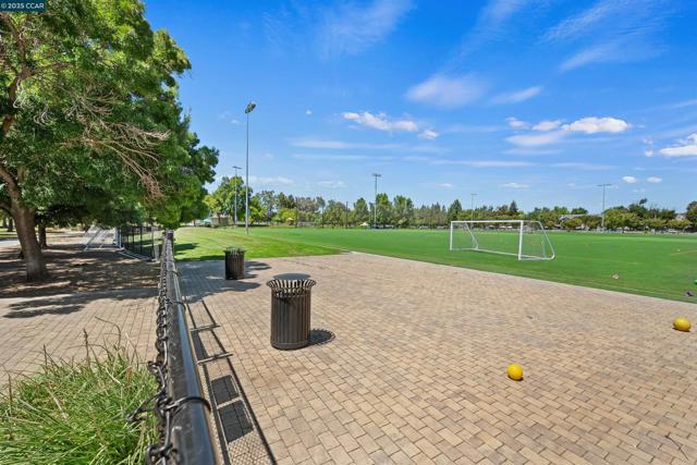 92 Zenith Cmn, Fremont CA: https://media.crmls.org/mediaz/be83cc5a-3c6e-4bfc-a566-3844af319a36.jpg