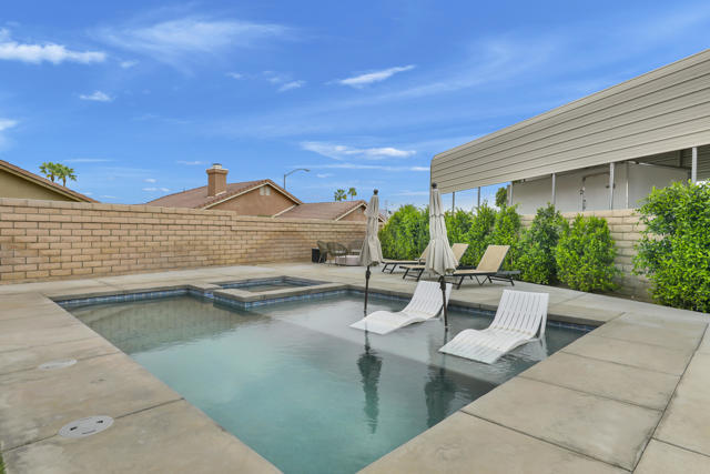 Image 20 of 28 For 80490 Paseo Tesoro