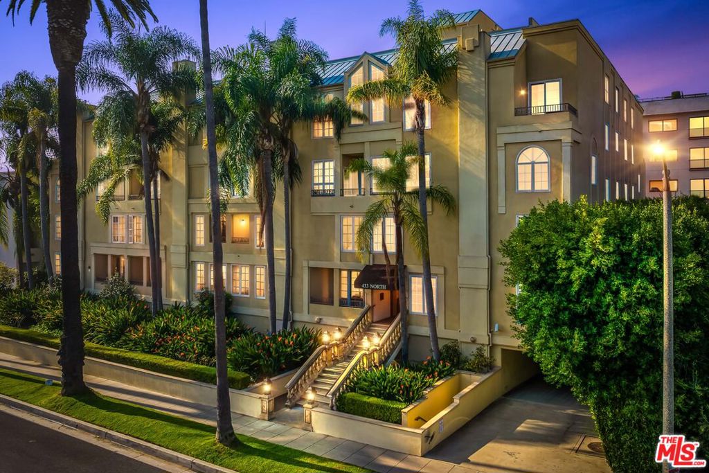 433 N Doheny Drive #103