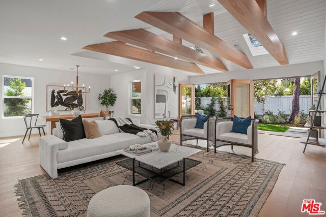 Image 9 of 29 For 4525 Greenbush Avenue