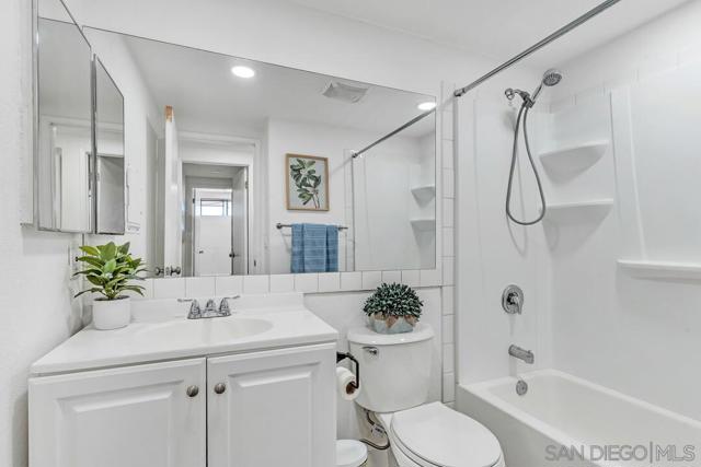 3814 Cherokee Ave, San Diego CA: https://media.crmls.org/mediaz/be860092-bbad-45bc-b6df-7d3dde841fb0.jpg