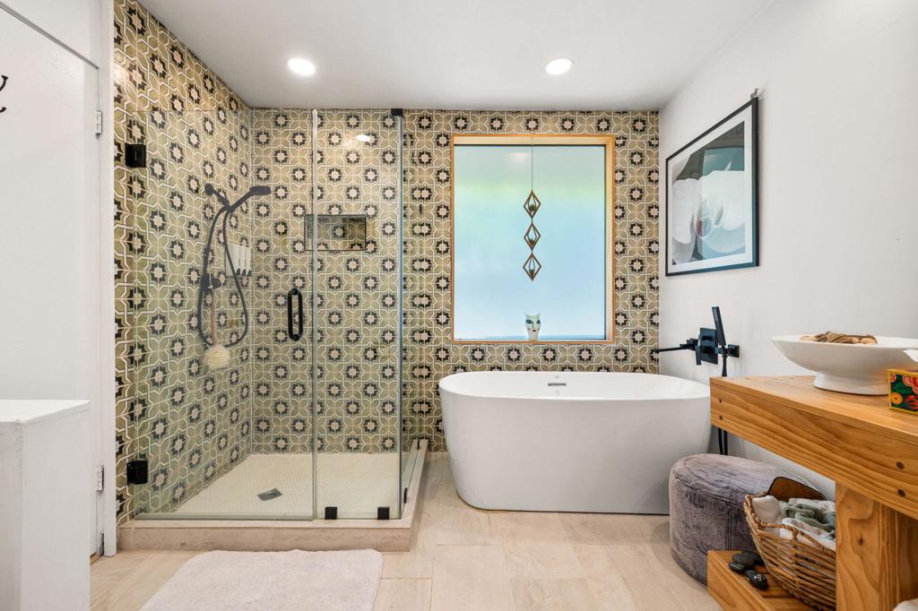 MLS #219135225DA image #27