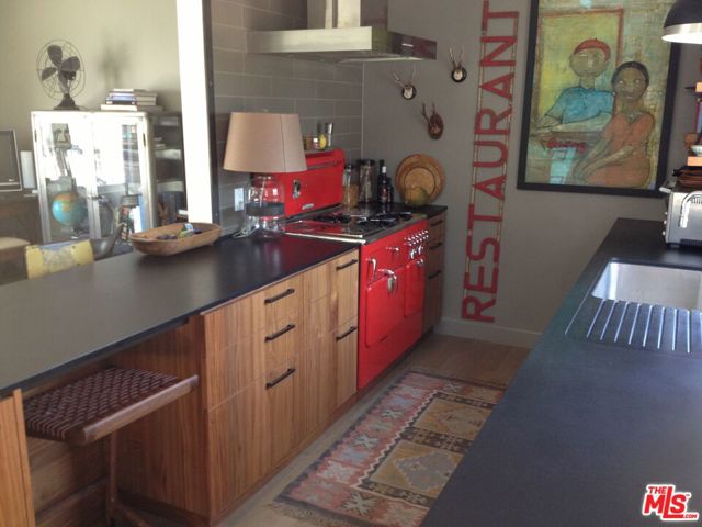 745 -747 1/4 N Hayworth Avenue, Los Angeles CA: https://media.crmls.org/mediaz/be874a63-0a1c-4585-8f3b-06aaced907da.jpg