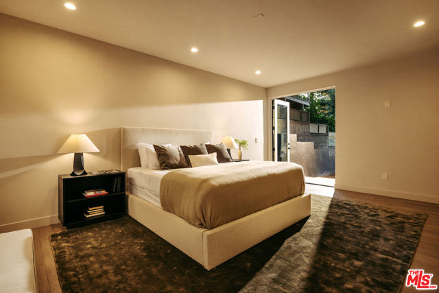 4790 Galendo Street, Woodland Hills CA: https://media.crmls.org/mediaz/be87da55-349b-436a-ab8c-48d069b9057d.jpg