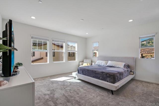 Detail Gallery Image 34 of 49 For 10427 Graphite St, Spring Valley,  CA 91977 - 3 Beds | 2/1 Baths