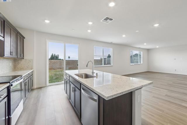 4111 Markovich Court, Richmond CA: https://media.crmls.org/mediaz/be881f2c-bd6c-4615-aa98-cef841f21b0e.jpg