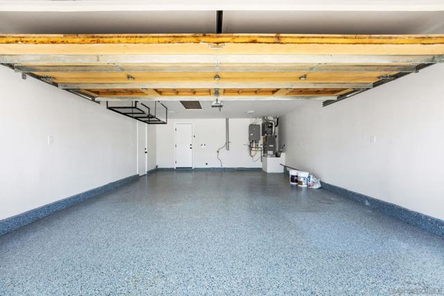 7105 Mimosa Dr, Carlsbad CA: https://media.crmls.org/mediaz/be89dcbf-d346-408e-9cf5-4ec1682d1f32.jpg