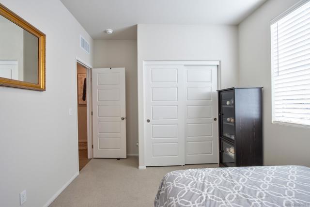 32932 Gelder Cir, Menifee CA: https://media.crmls.org/mediaz/be8a9db9-0577-4814-b6e2-fdb5afe376e5.jpg
