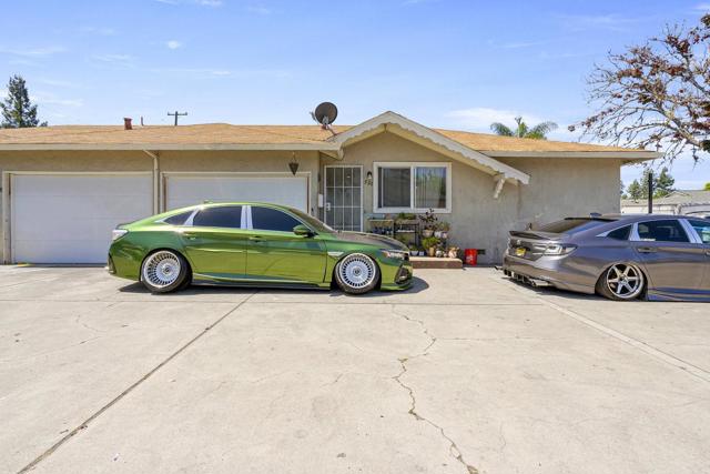 938 College Drive, San Jose CA: https://media.crmls.org/mediaz/be8ac130-4ccf-4c9f-9b4f-07f678c66f95.jpg