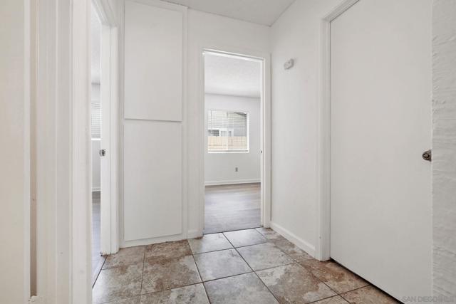 10625 Amantha Ave, San Diego CA: https://media.crmls.org/mediaz/be8b050a-2042-4683-b268-274dafb0203d.jpg