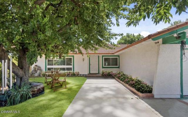 3002 Granville Avenue, Simi Valley CA: https://media.crmls.org/mediaz/be8bb217-a398-43d4-820a-6fa7deb62fc4.jpg