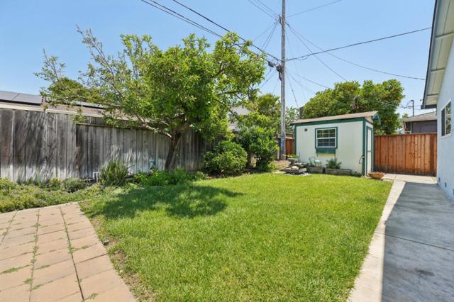 5886 Falon Way, San Jose CA: https://media.crmls.org/mediaz/be8c7a24-44e0-4e0c-8e26-db99c52d0bc2.jpg