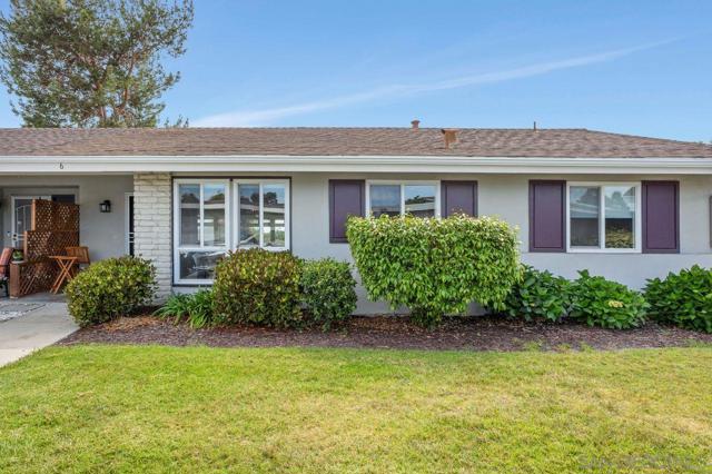 3630 Vista Campana S 6, Oceanside CA: https://media.crmls.org/mediaz/be8cabba-1a29-49ac-94b6-f070926920ed.jpg