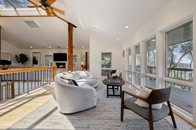 33 Bear Glen Drive, Woodside CA: https://media.crmls.org/mediaz/be8cfa4e-480a-4719-beef-bd70d0063c0c.jpg
