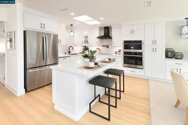 2101 Golden Rain, Walnut Creek CA: https://media.crmls.org/mediaz/be8d066f-03b8-49f6-a986-4db8a8ed41bf.jpg