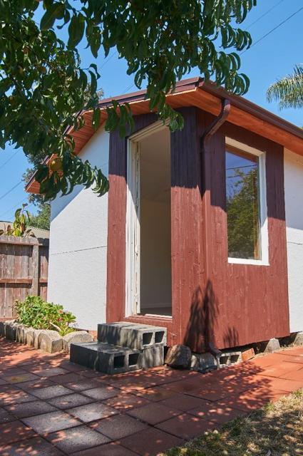 506 Annette Avenue, Vallejo CA: https://media.crmls.org/mediaz/be8e9645-e7b9-4bd1-afcc-89c7622b4211.jpg