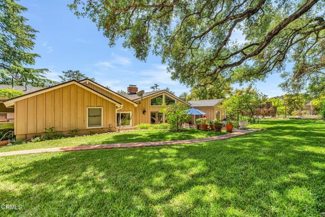 1313 E Palm Street, Altadena CA: https://media.crmls.org/mediaz/be8ea897-472e-4516-8900-b4d0083a5bf3.jpg