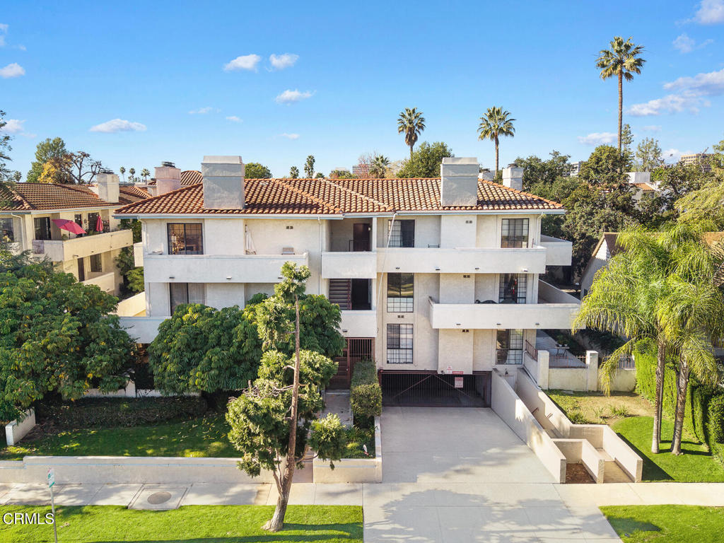 235 S Holliston Avenue #211