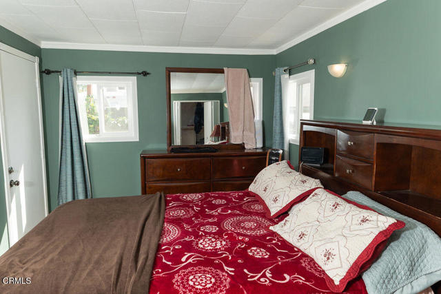710 W Harvard Boulevard, Santa Paula CA: https://media.crmls.org/mediaz/be8fa6f7-1065-467f-8880-11cd20e59b7a.jpg